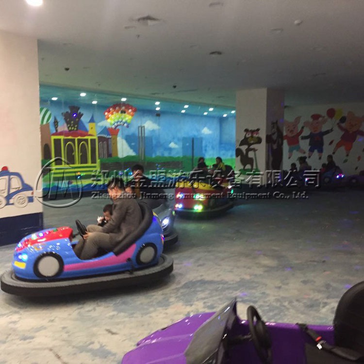 兒童雙人電瓶（píng）碰碰車