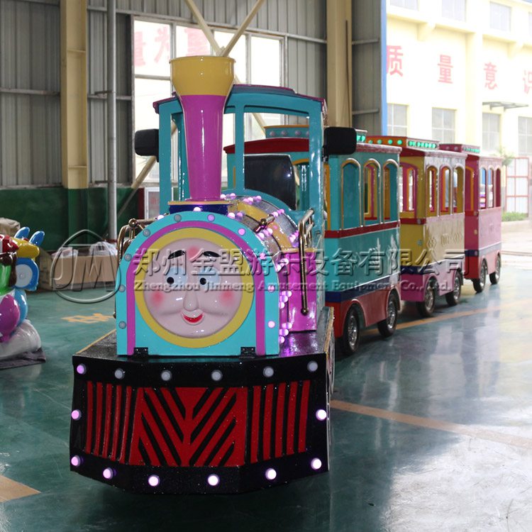 仿（fǎng）古無軌觀光小火車